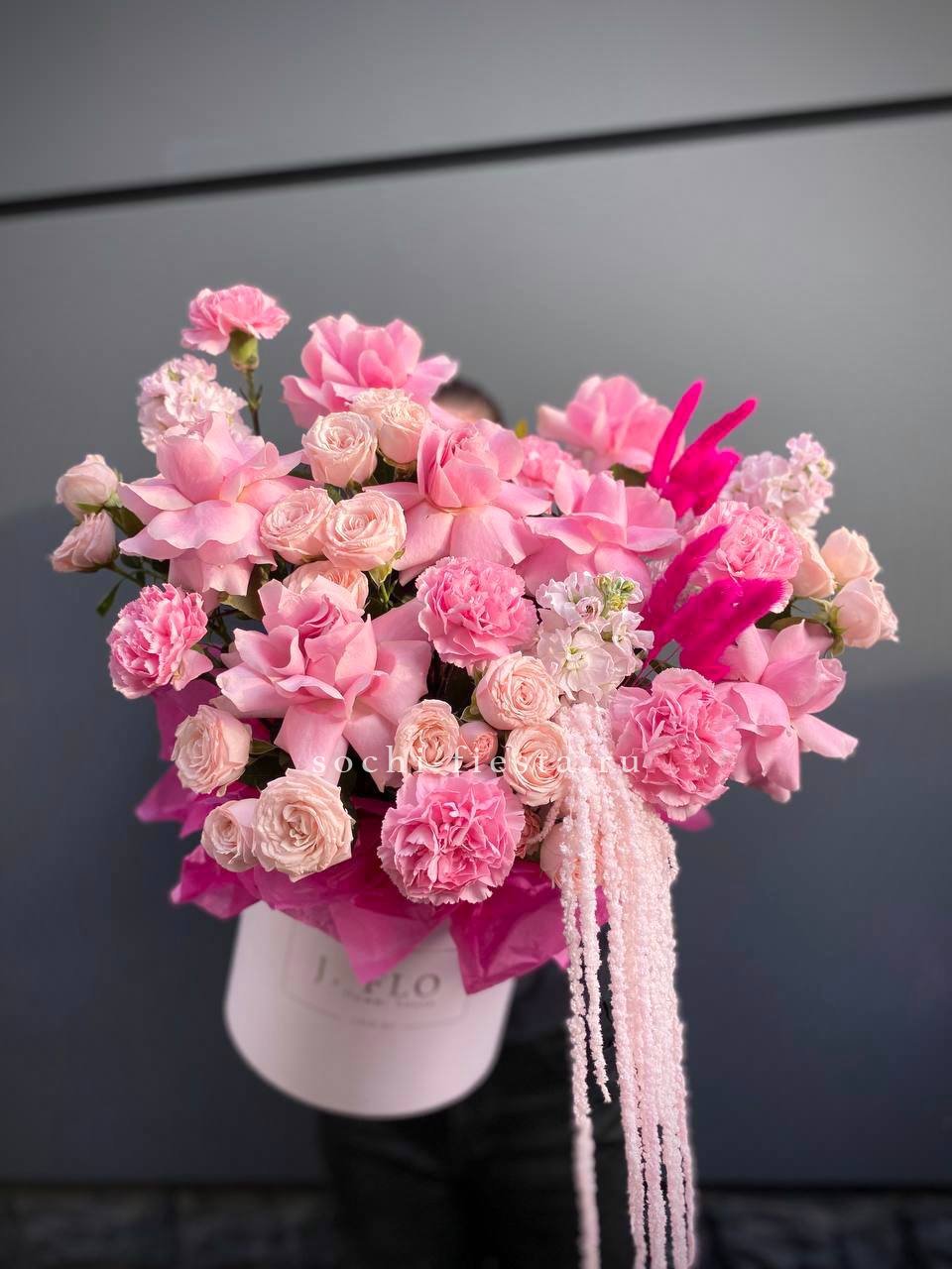 Цветы в коробках — купить в Старом Осколе