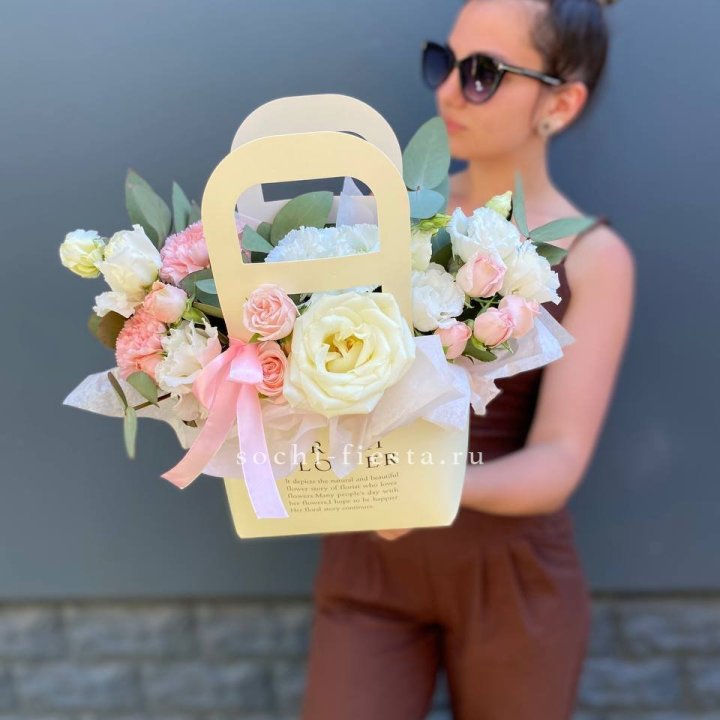 Цветочная сумочка "Рафаэль" в Старом Осколе