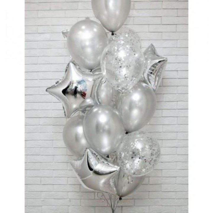 Фонтан шаров "Сильвер мун" в Старом Осколе