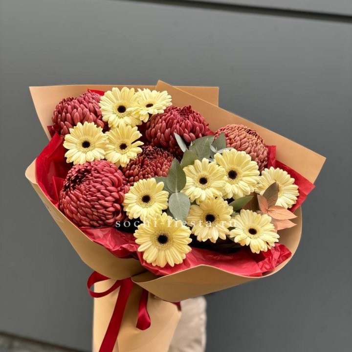 Букет гербер и хризантем Бигуди в Старом Осколе