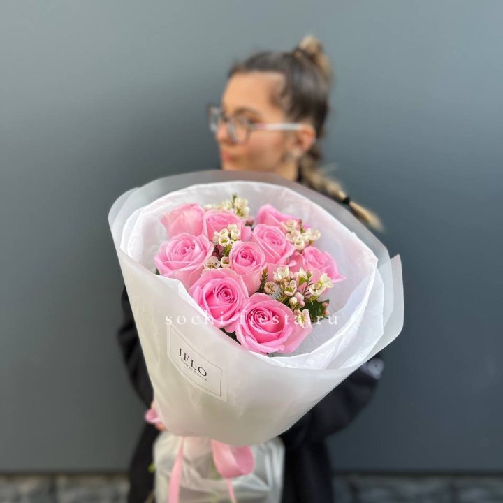 Букет розовых роз  в Старом Осколе