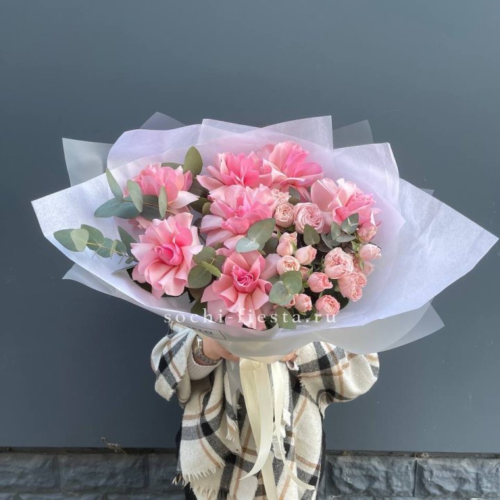 Букет французских и пионовидных роз  в Старом Осколе