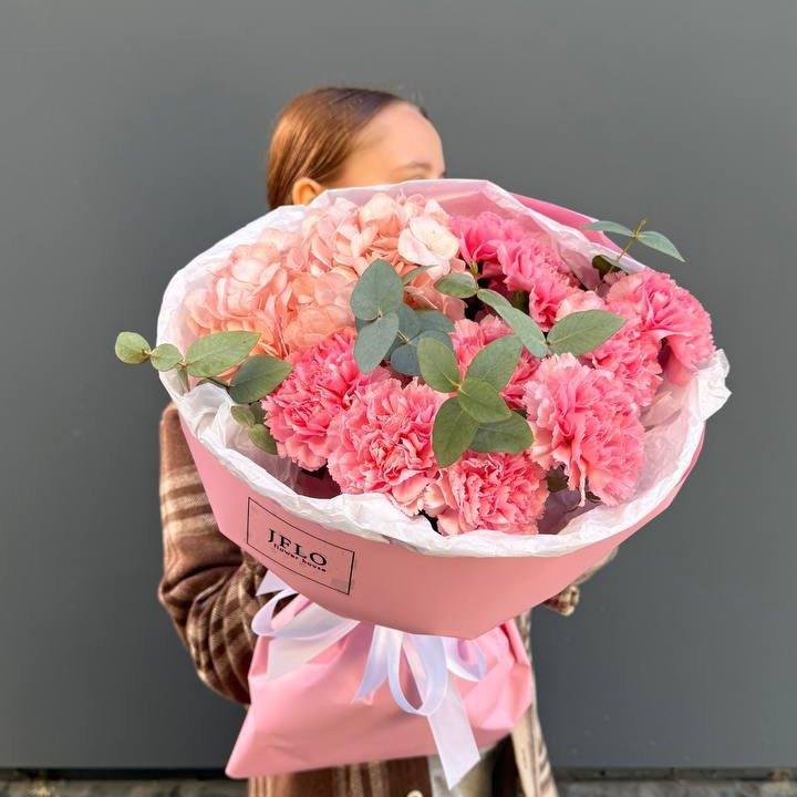 Дуо диантусы и гортензия в Старом Осколе