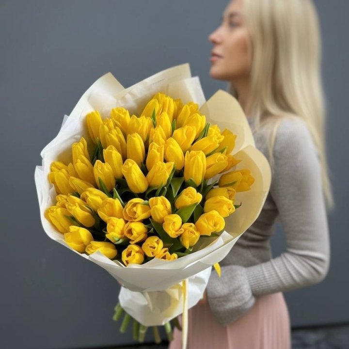 51 желтый тюльпан в Старом Осколе