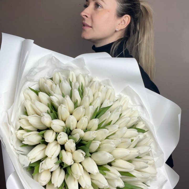 101 белый тюльпан №2 в Старом Осколе