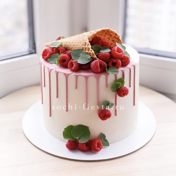 Торт "Ягодный" в Старом Осколе