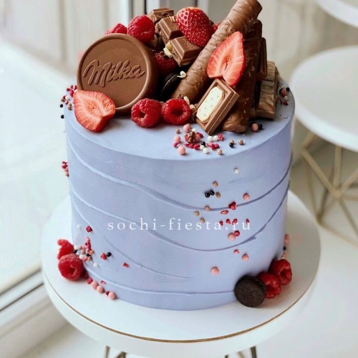 Торт "Milka's world" в Старом Осколе