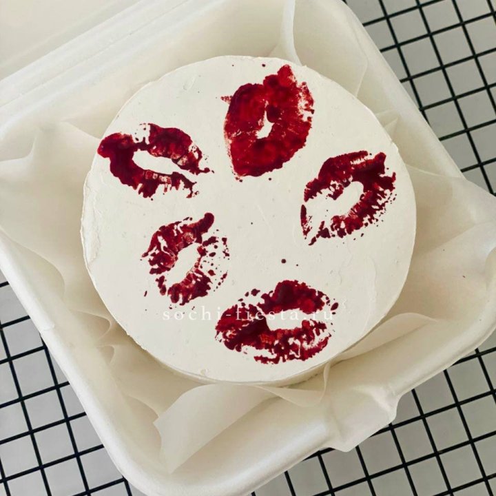 Бенто-торт "Поцелуй" в Старом Осколе