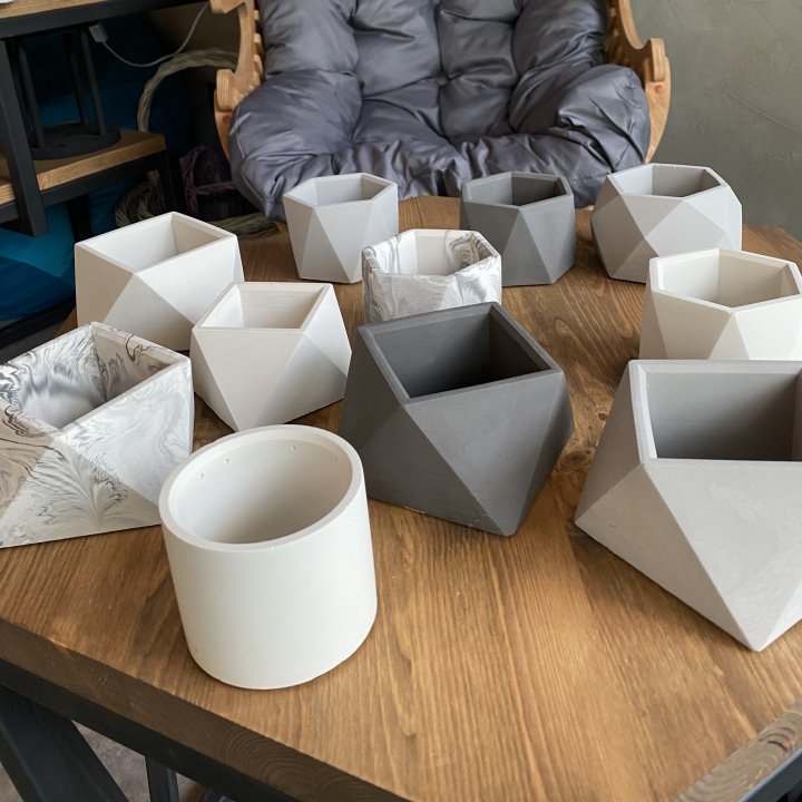 Дизайнерское кашпо в Старом Осколе