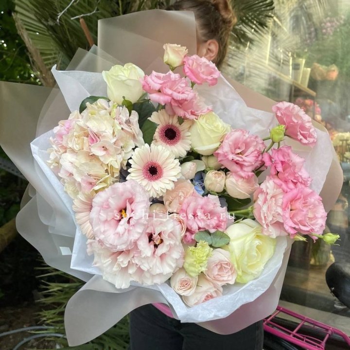 Дизайнерский букет "Лаундж пак" в Старом Осколе