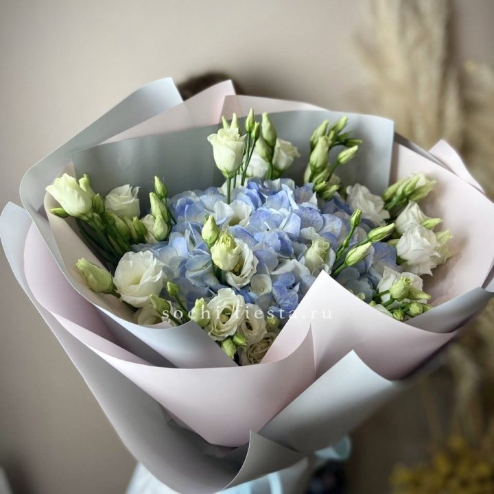 Букет с гортензией "Адель" в Старом Осколе