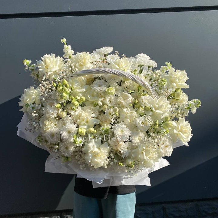 Корзина "Белоснежка" в Старом Осколе