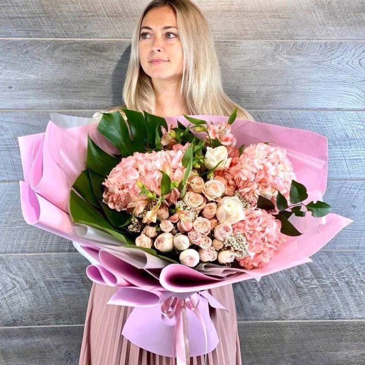 Дизайнерский букет "Валенсия-2" в Старом Осколе