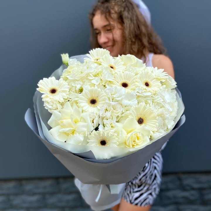  Букет "Вайт люксур" в Старом Осколе