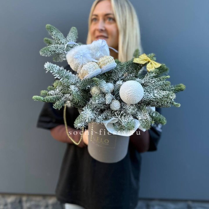 Новогодний бокс "Ботс голд" в Старом Осколе