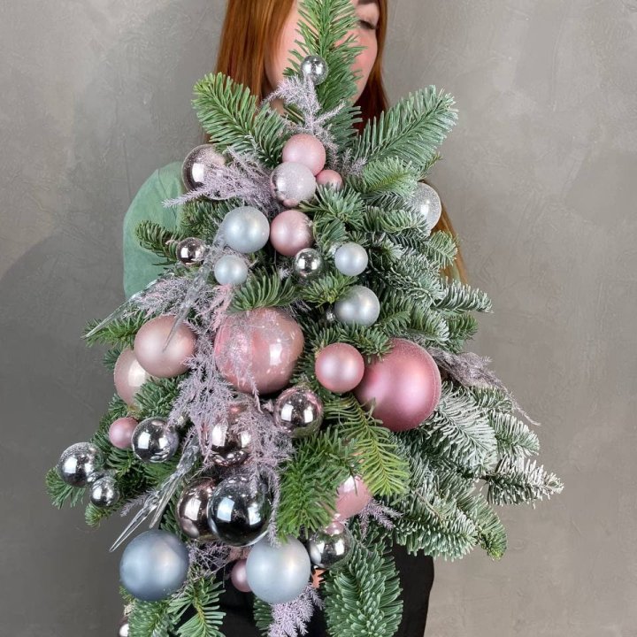 Новогодняя елочка "Розе голд" в Старом Осколе