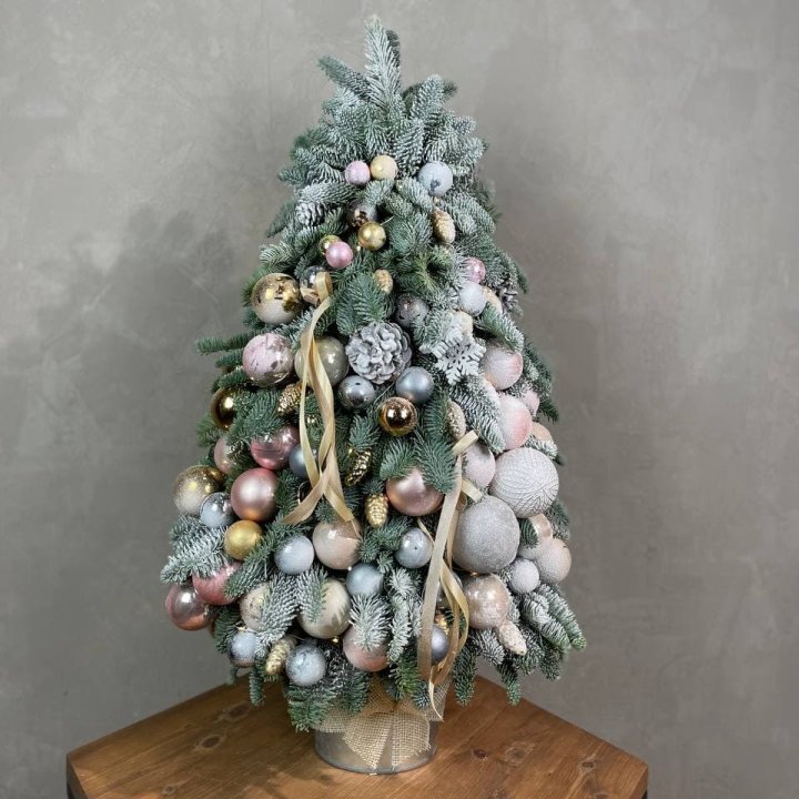 Новогодняя ёлка из веток датского нобилиса в Старом Осколе