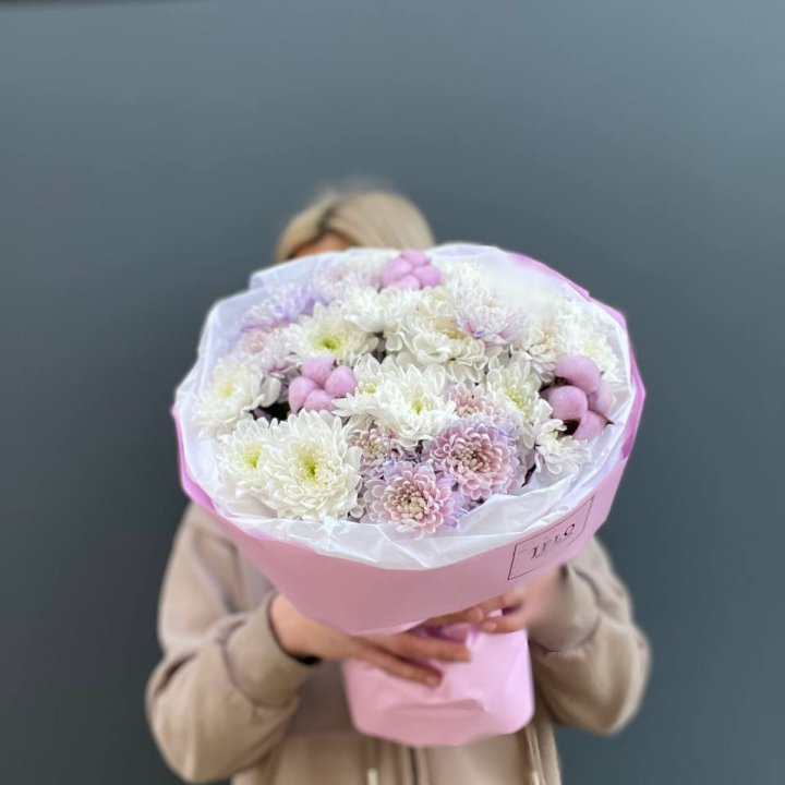 7 нежных хризантем в Старом Осколе