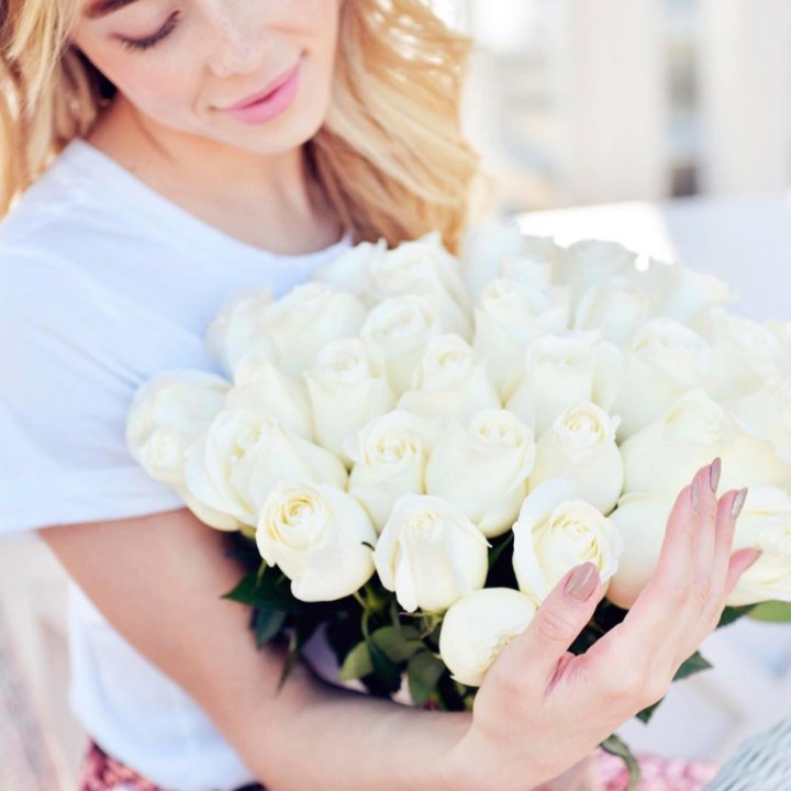 Букет высоких роз "Облака" в Старом Осколе