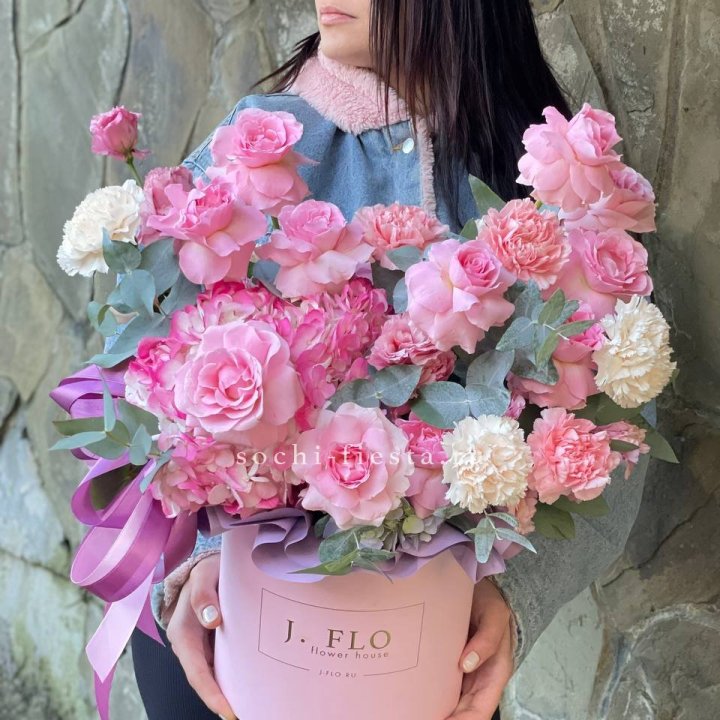 Цветочный бокс "Эсмиральда" в Старом Осколе