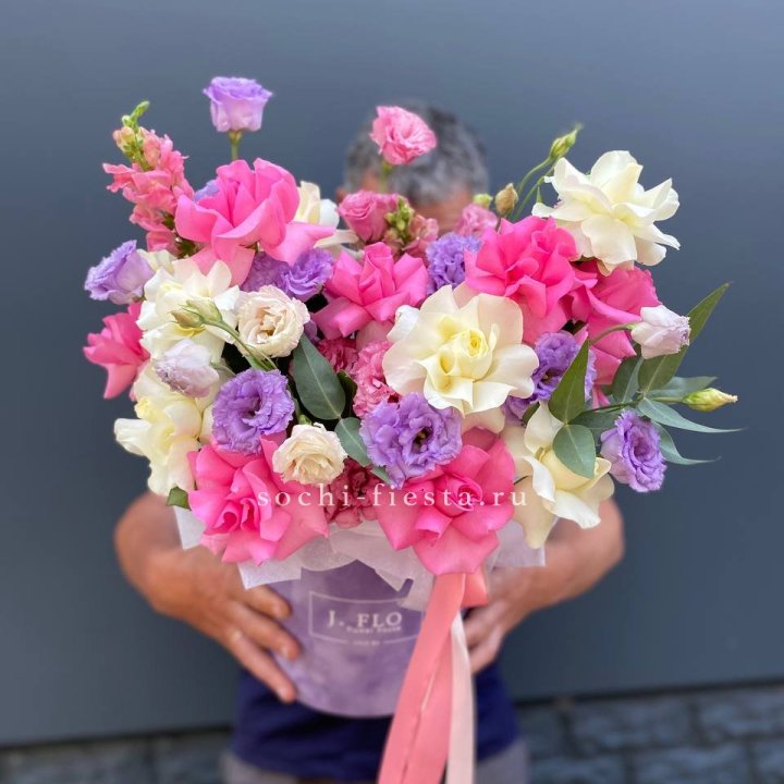 Цветочный бокс "Сиона" в Старом Осколе