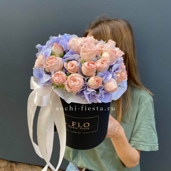 Бокс бомбастик и гортензия в Старом Осколе