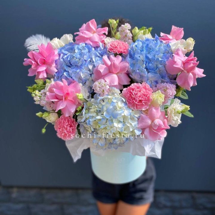 Коробка с цветами "Лемия" в Старом Осколе