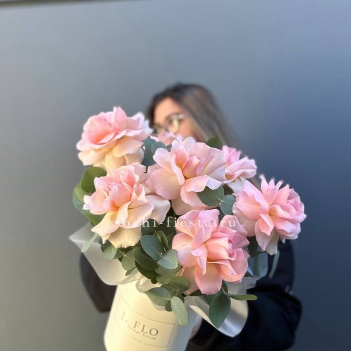 Французские роз в боксе в Старом Осколе