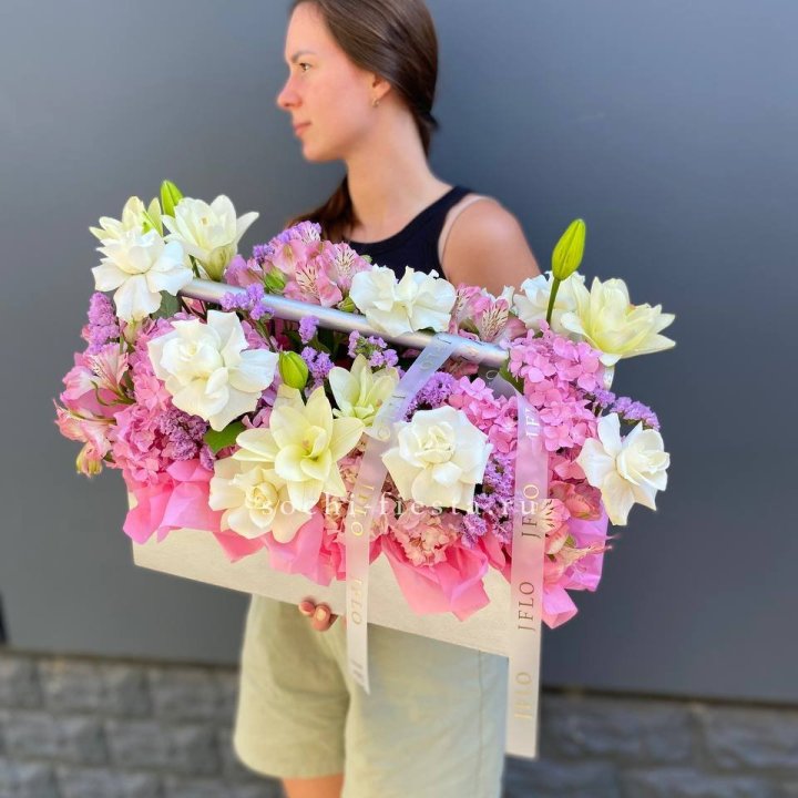 Большой бокс розовый в Старом Осколе