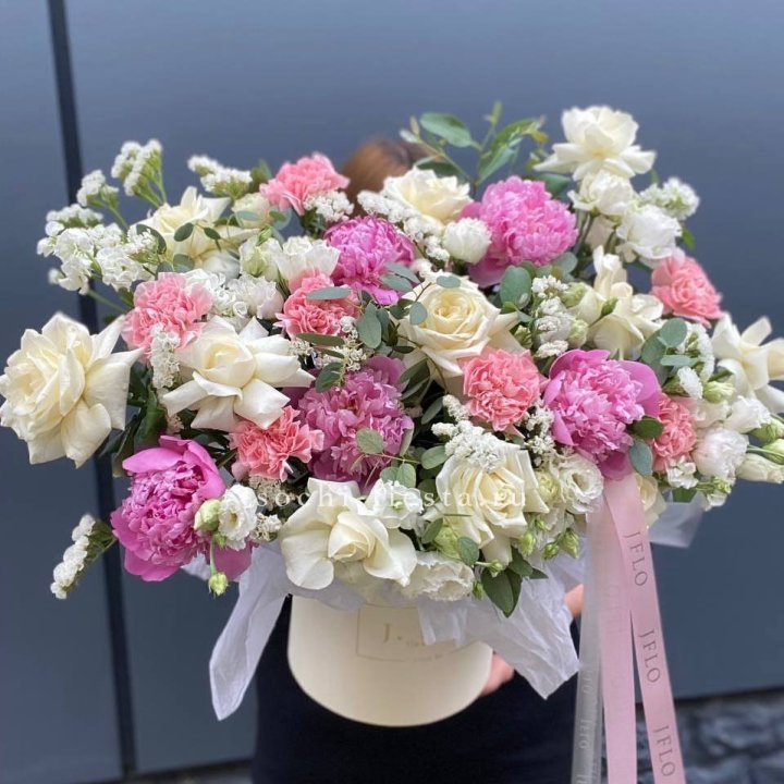 Дизайнерский бокс "Амор этерна" в Старом Осколе