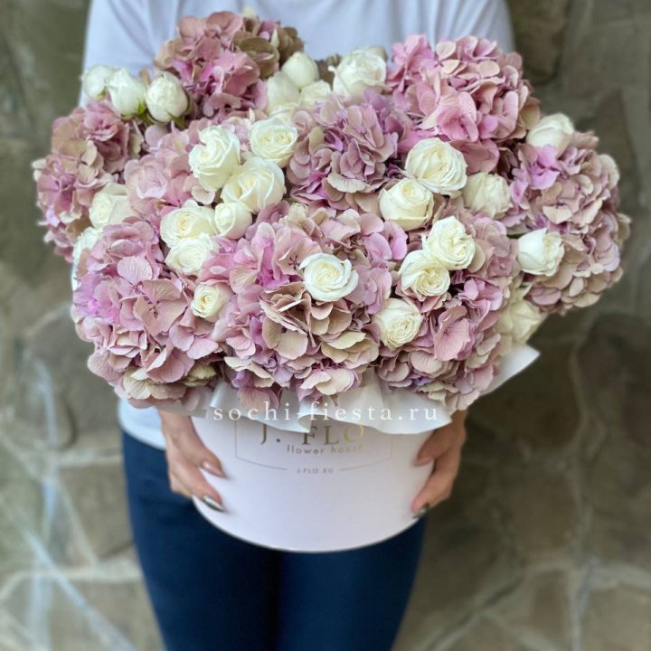 Бокс "Изобела пинк" в Старом Осколе