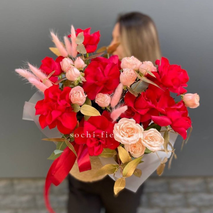 Джутовое кашпо "Любовь Лолиты" в Старом Осколе