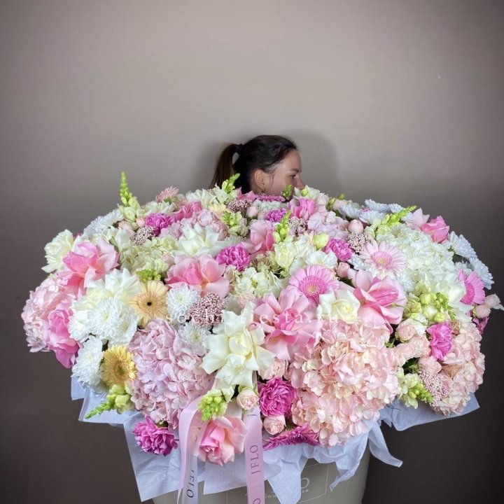 Корзина цветов «Рандеву» в Старом Осколе