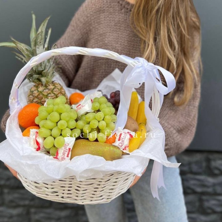 Фруктовая корзина №4 с доставкой в Старом Осколе