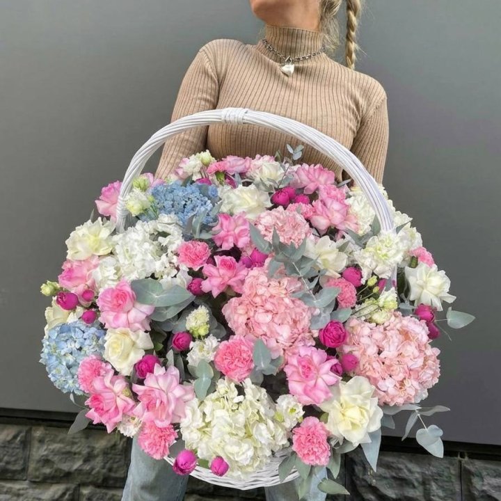 Цветочная корзина №3 с доставкой в Старом Осколе