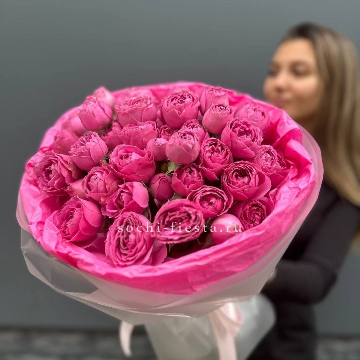 Букет из пионовидных роз  в Старом Осколе