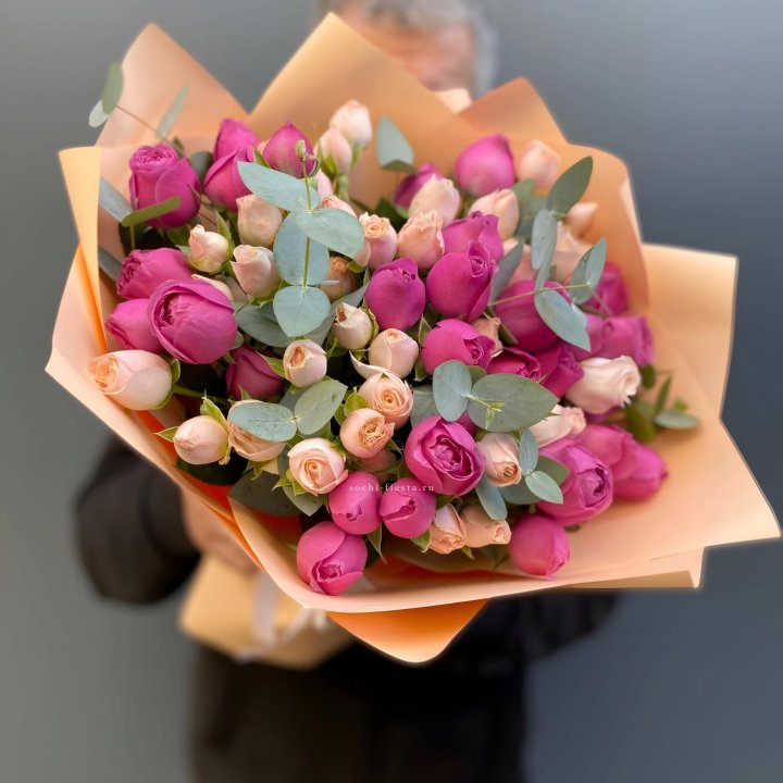 Букет кустовых роз Тендернес в Старом Осколе