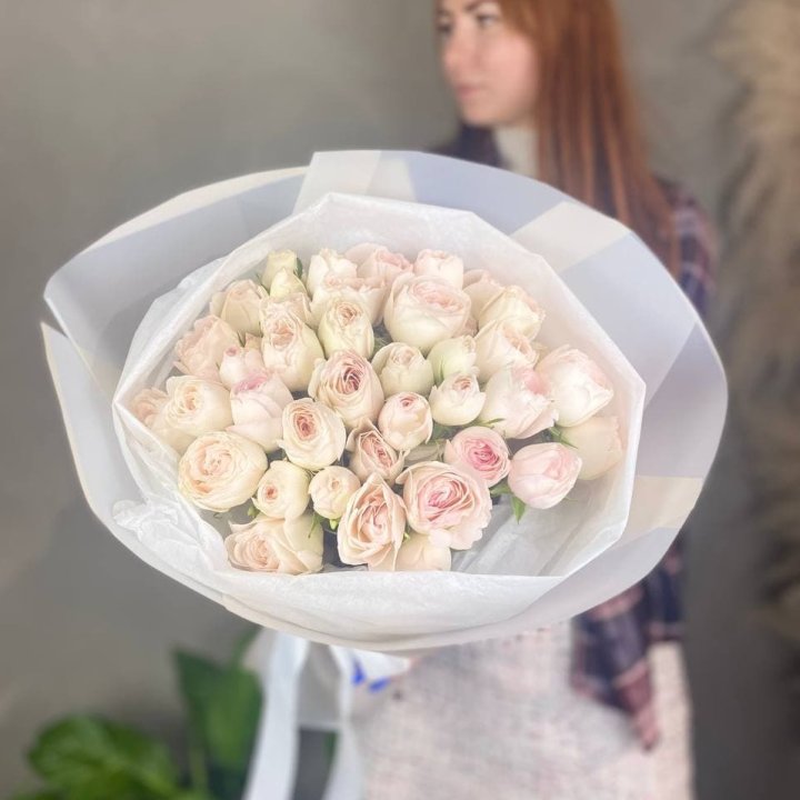 Букет кустовых роз в Старом Осколе