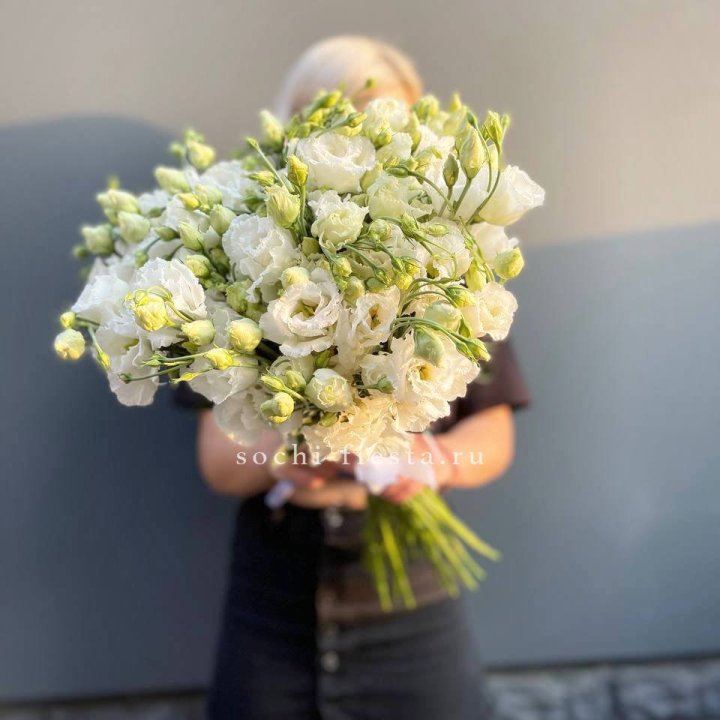 Букет эустом под ленту  в Старом Осколе