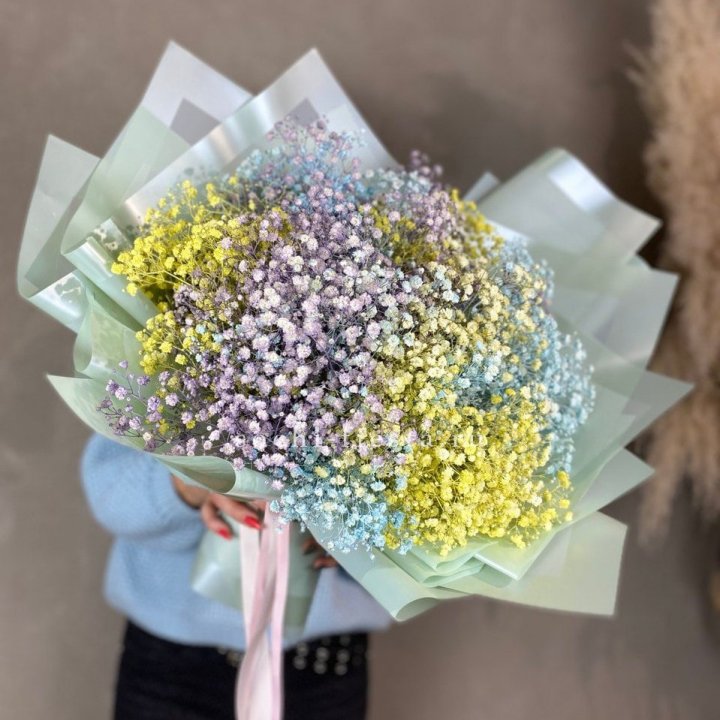 Букет радужных гипсофил в Старом Осколе