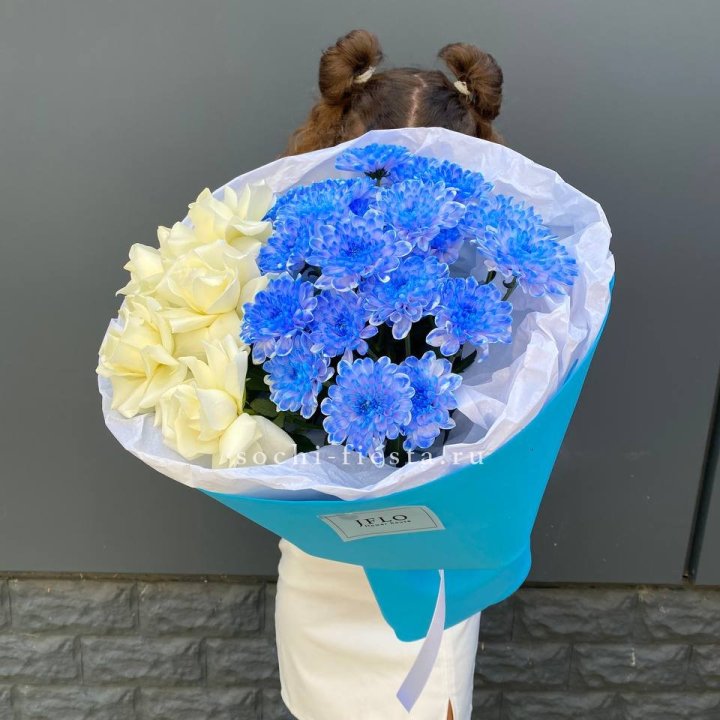 Дуо букет розы и хризантема в Старом Осколе