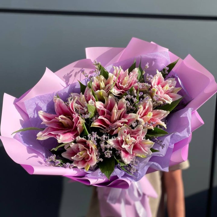 Букет пионовидных лилий №4 в Старом Осколе