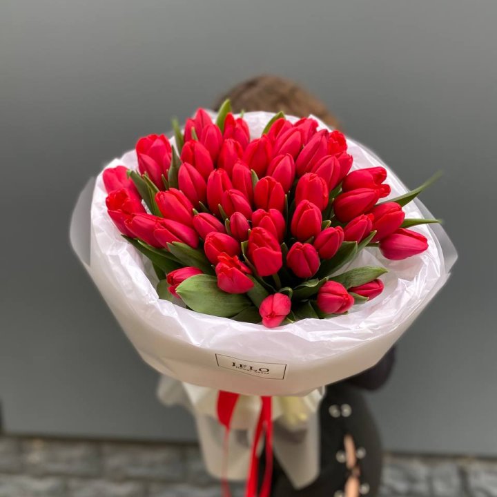 51 тюльпан "Любовь" в Старом Осколе