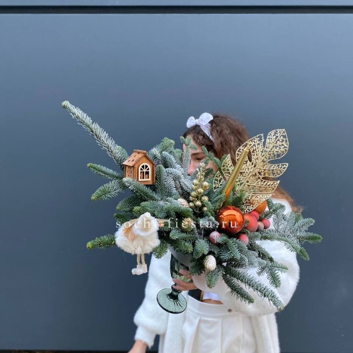 Композиция в бокале огненная  в Старом Осколе