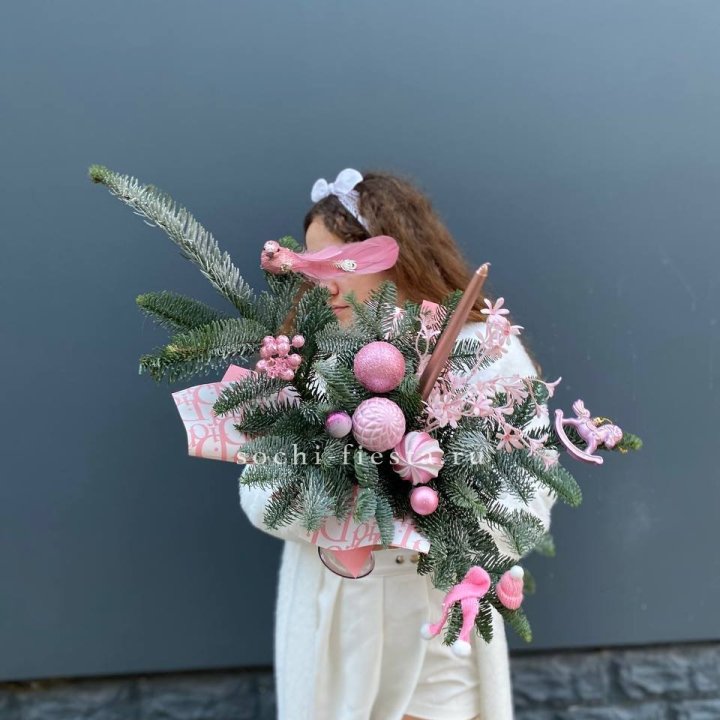 Композиция бокал розовый в Старом Осколе