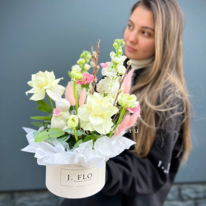 Цветочный бокс "Пасхальная композиция" в Старом Осколе