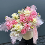 Заказать ЦВЕТЫ В КОРОБКАХ в Старом Осколе с доставкой и по самым низким ценам