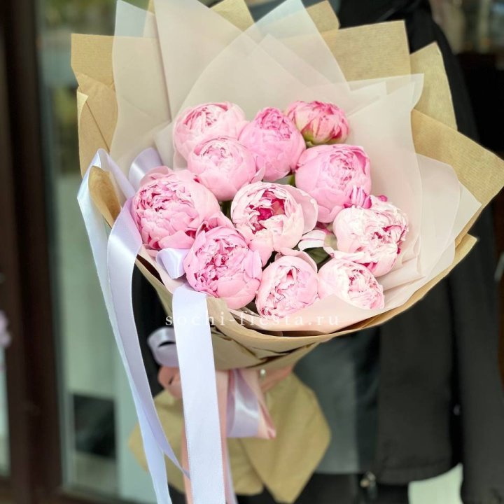 11 пионов в оформлении в Старом Осколе