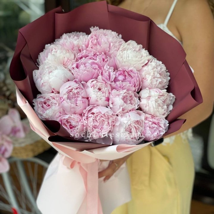 Букет 17 зефирных пионов в Старом Осколе
