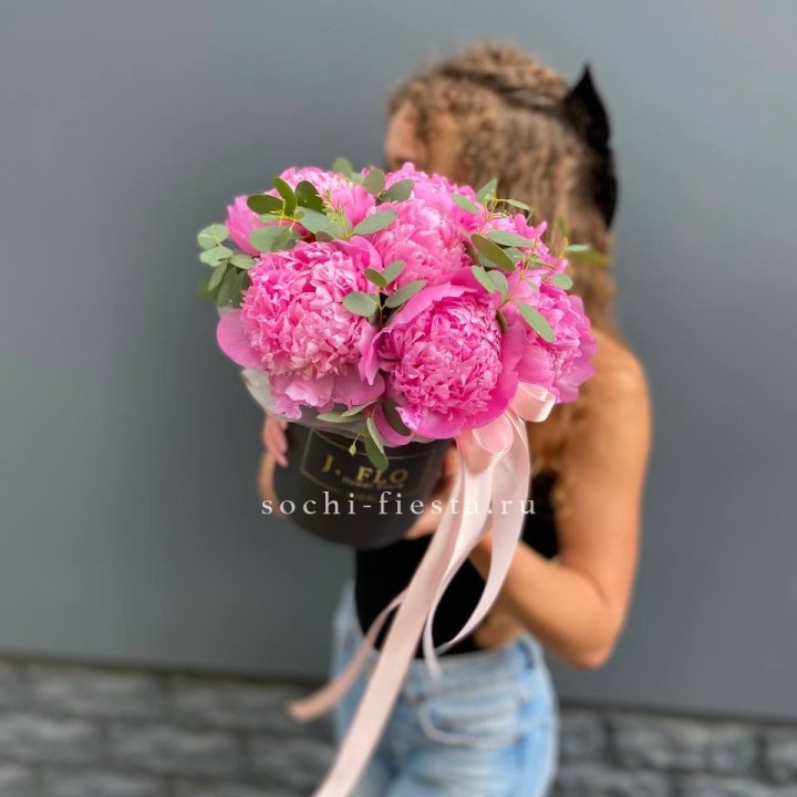 Дизайнерский цилиндр "Фломени" в Старом Осколе